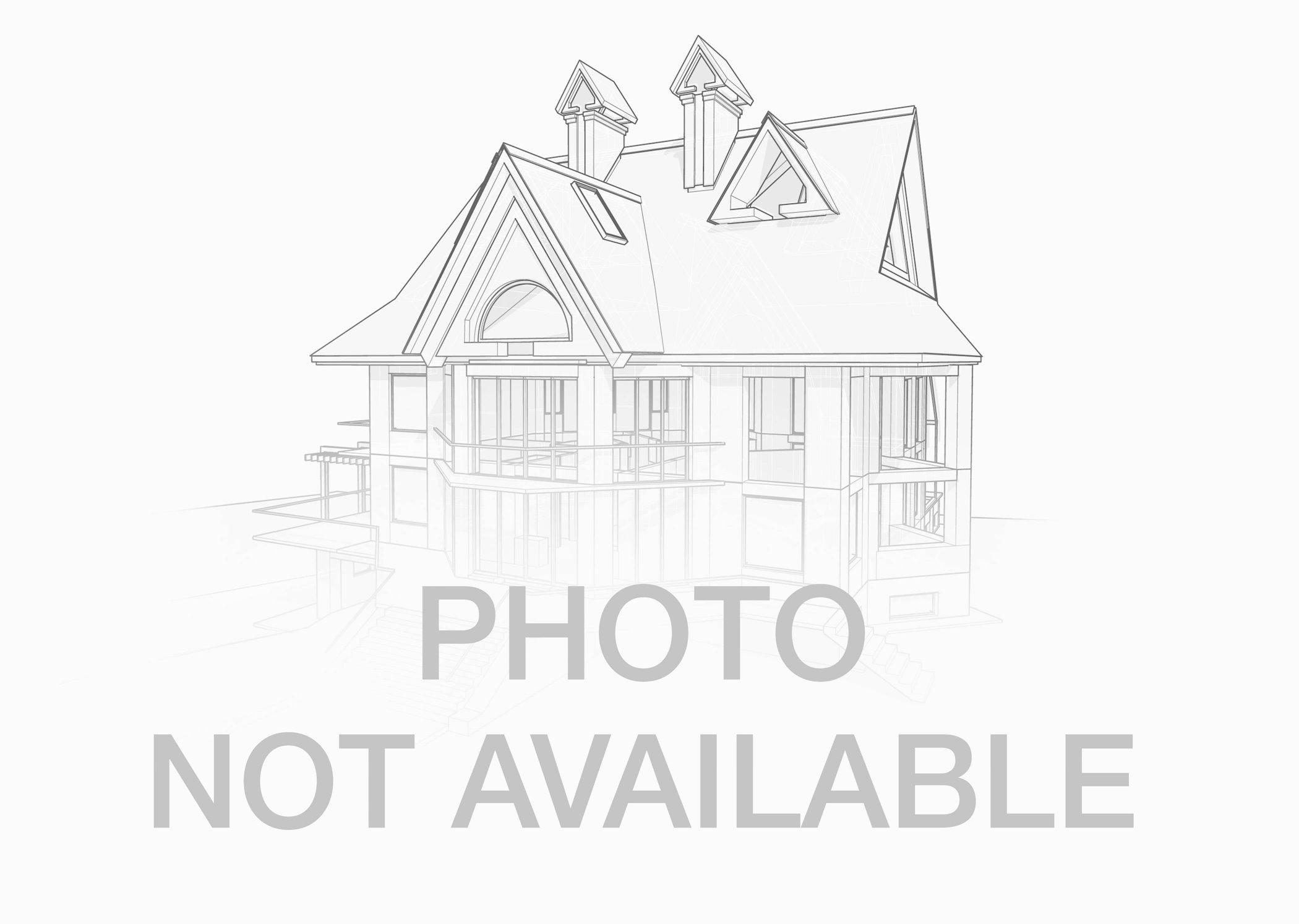 36 Oak Bluff Court 